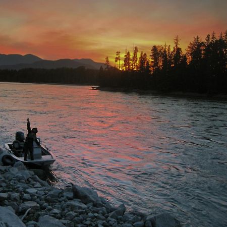 Skeena River House Bed & Breakfast Террас Экстерьер фото
