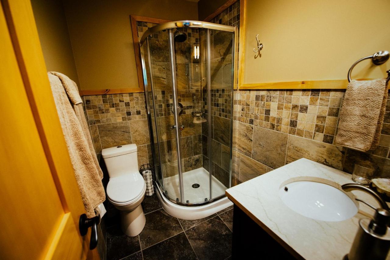 Skeena River House Bed & Breakfast Террас Экстерьер фото