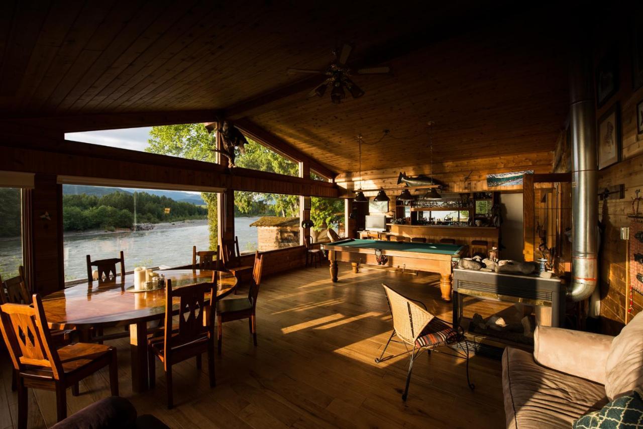 Skeena River House Bed & Breakfast Террас Экстерьер фото