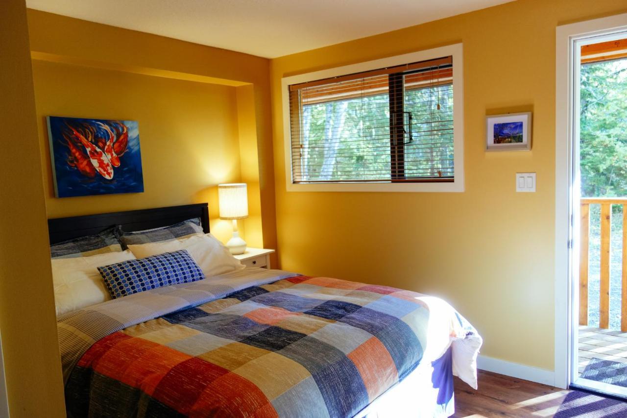 Skeena River House Bed & Breakfast Террас Экстерьер фото