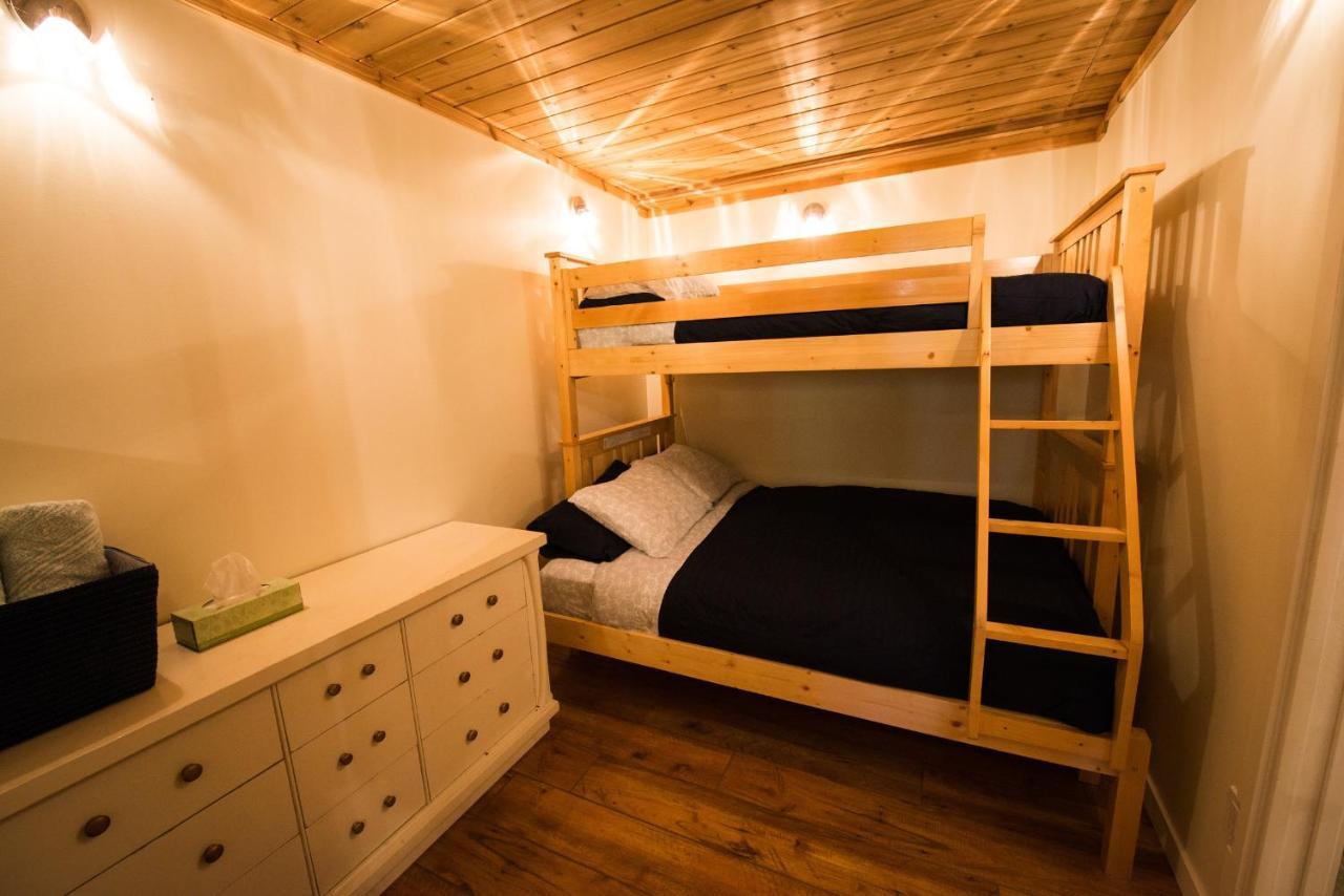 Skeena River House Bed & Breakfast Террас Экстерьер фото