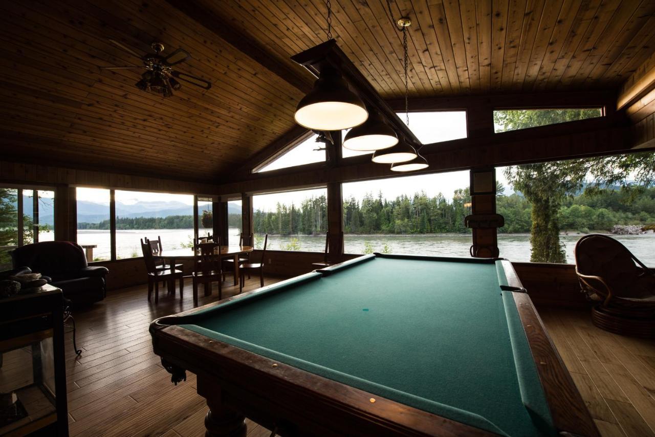 Skeena River House Bed & Breakfast Террас Экстерьер фото